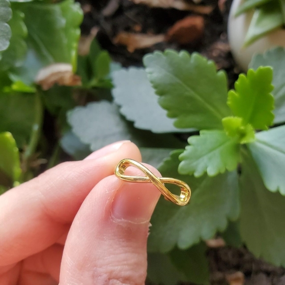 NWOT Gold Infinity Toe Ring - Picture 4 of 5